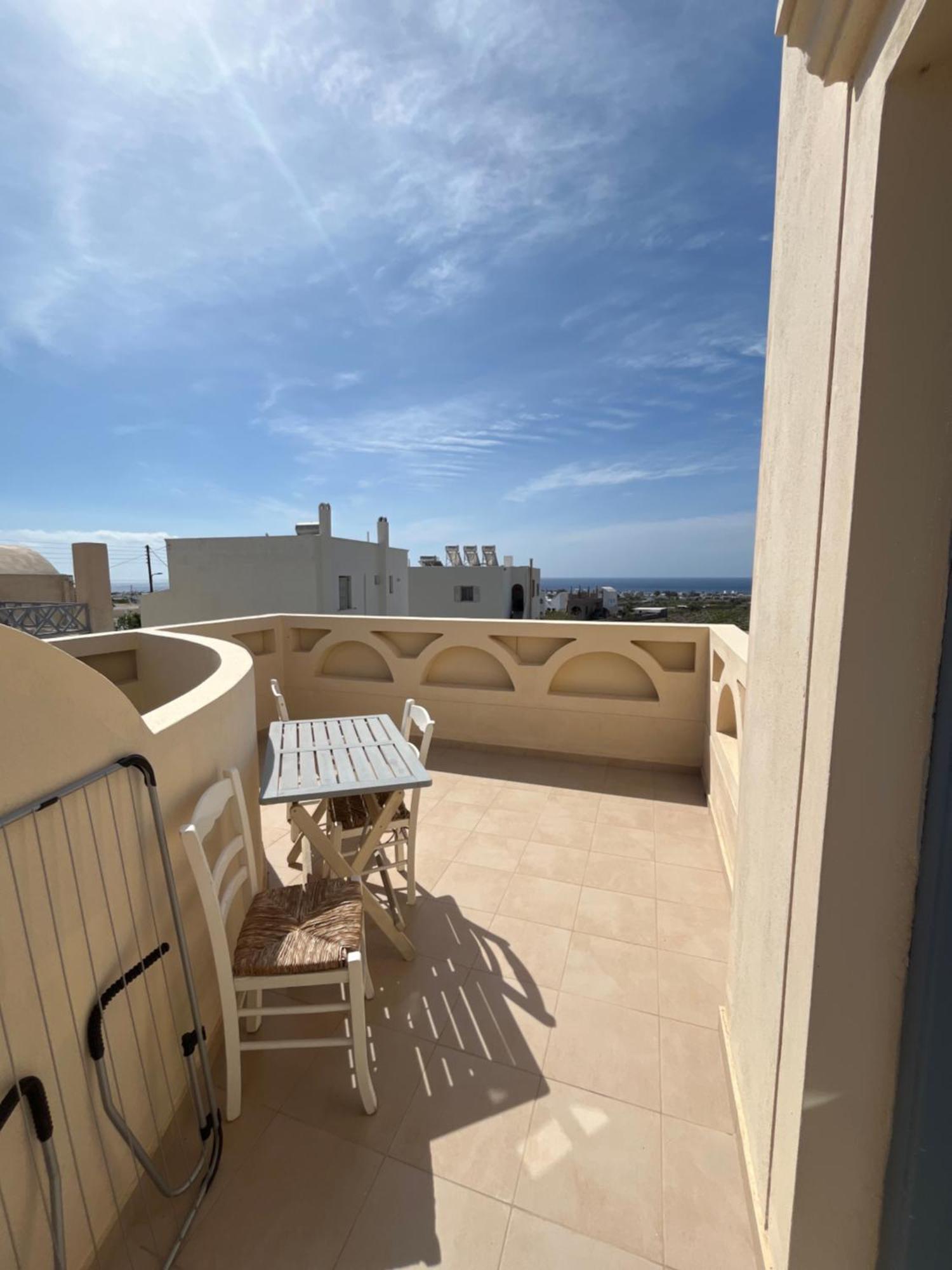 Leon Lux Apartments Периволос Екстериор снимка