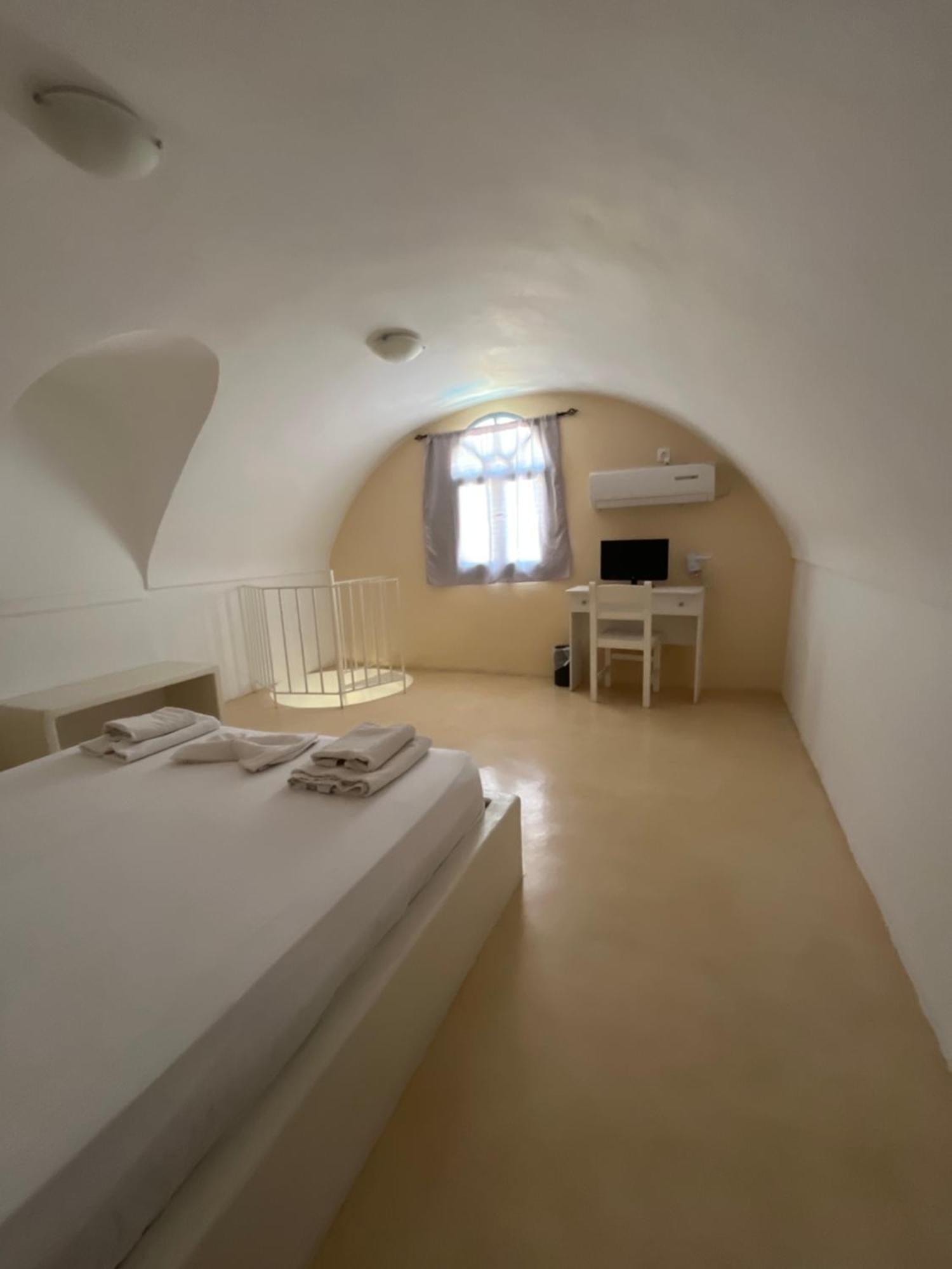 Leon Lux Apartments Периволос Екстериор снимка